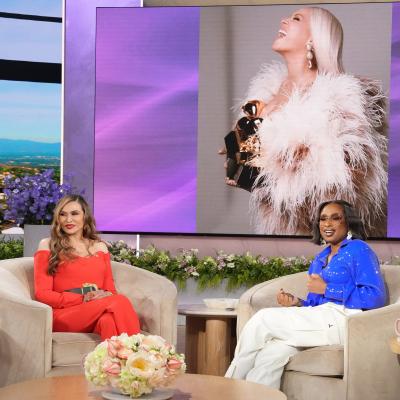 Tina Knowles on set with Jennifer Hudson